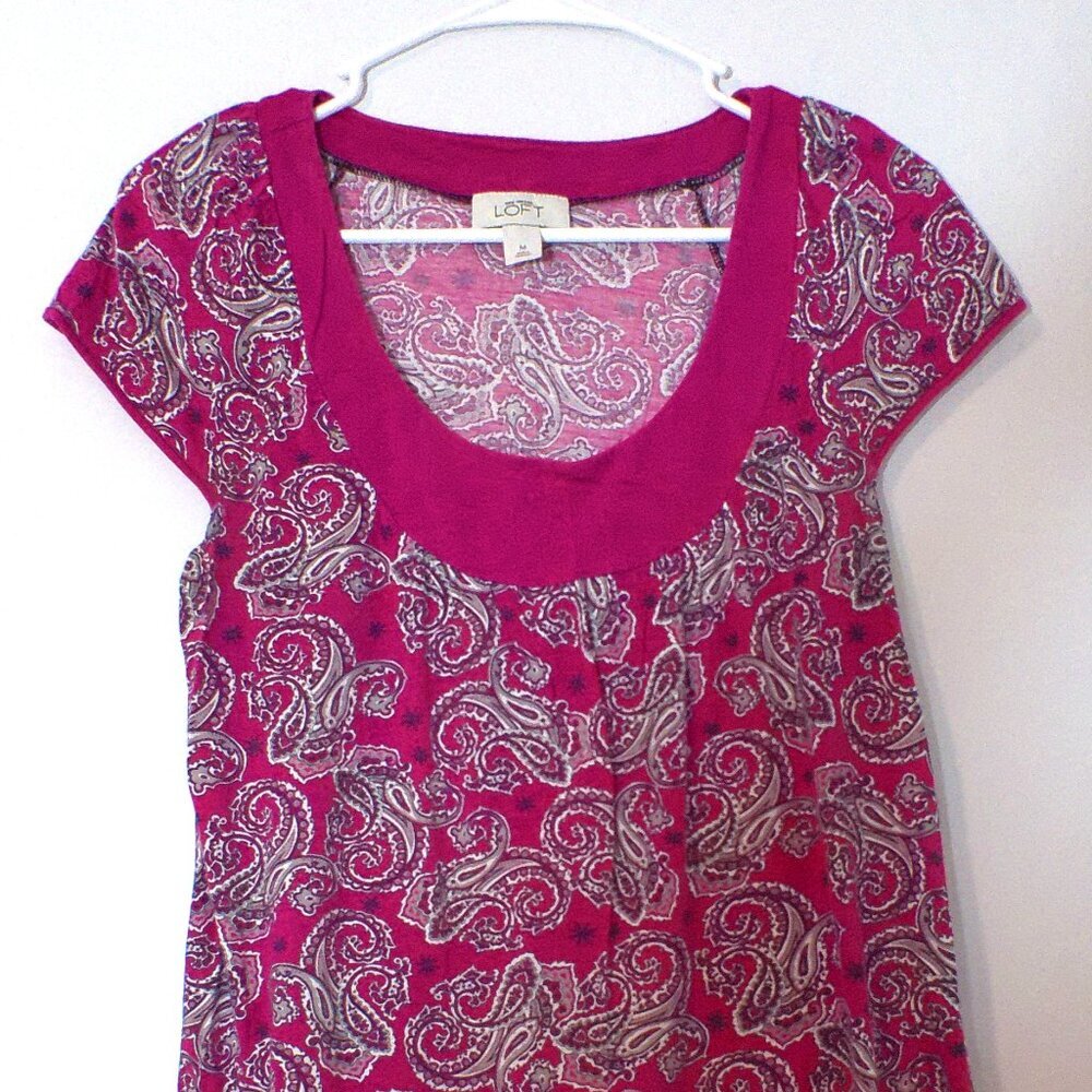 Ann Taylor LOFT Pink Paisley Top Women’s Medium Short Sleeve Scoop Neck Blouse